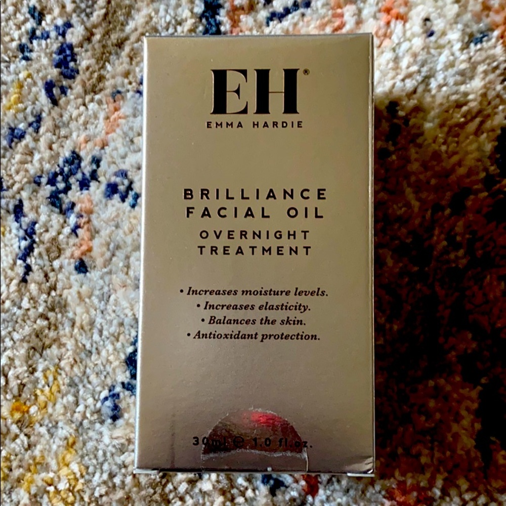 Brilliance facial oil